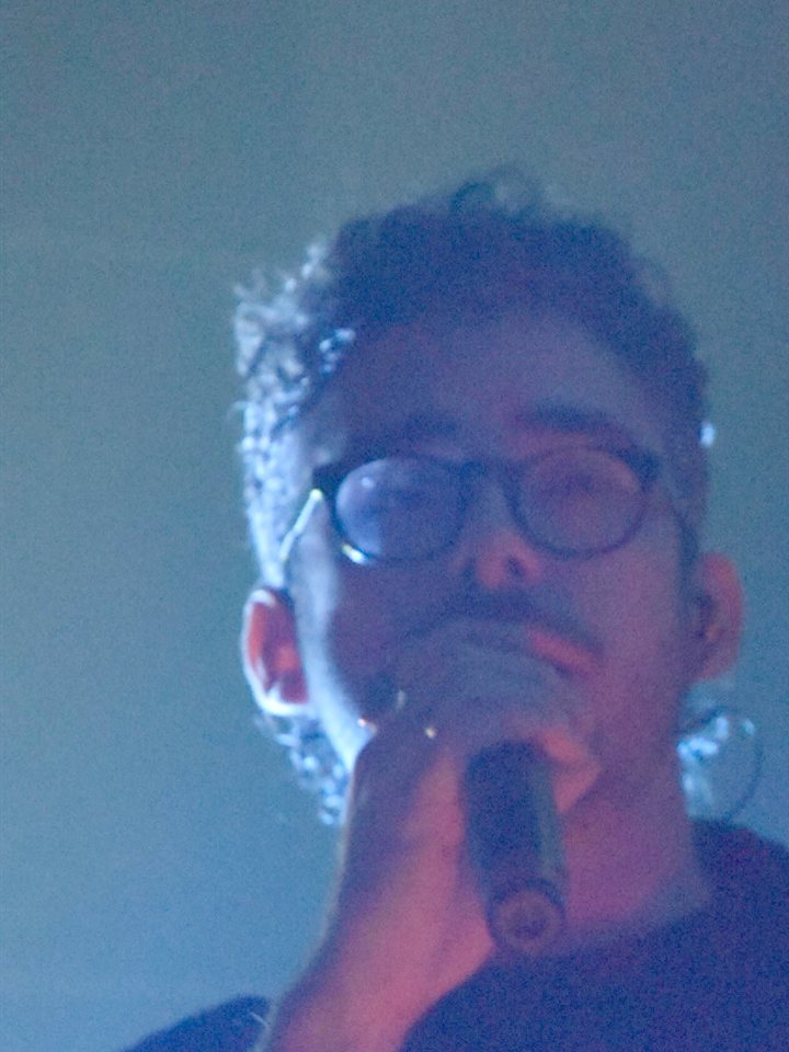 Octavio Rocha, vocalista do Caju Elétrico